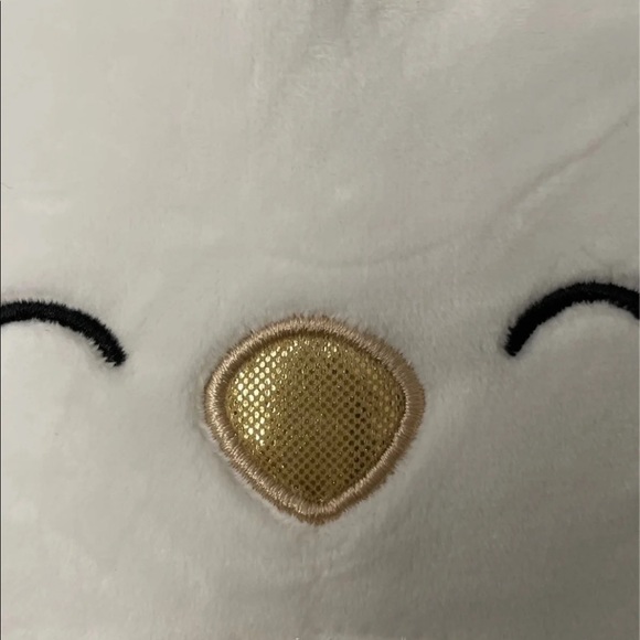 Alyssa the Swan Squishmallow - Picture 8 of 11